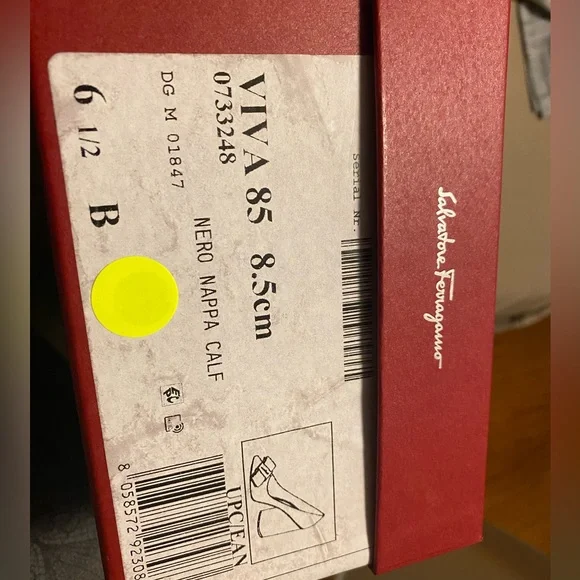 Brand new Salvatore Ferragamo Viva Heel - Picture 3 of 5